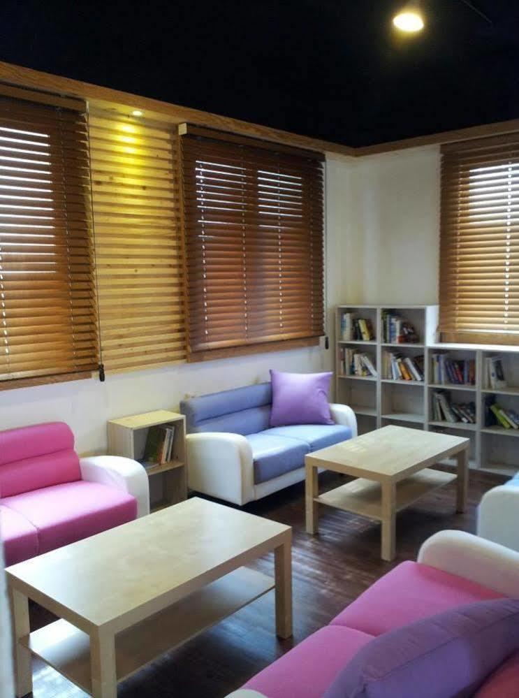 Melon Guesthouse Pusan Zewnętrze zdjęcie
